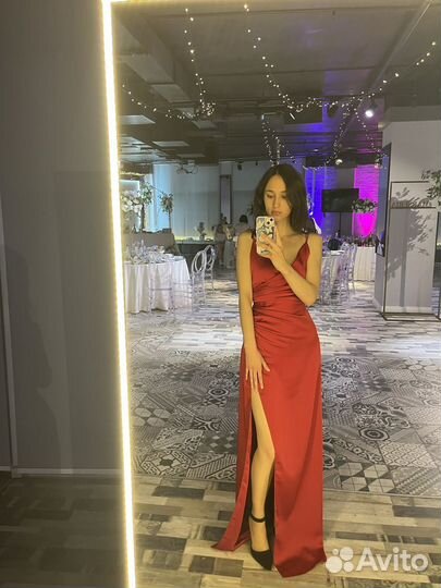 Вечернее платье