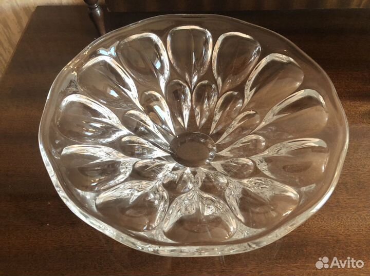 Новая хрустальная ваза для фруктов