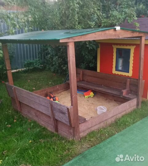 Детский игровой домик уличный деревянный бу