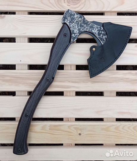 Топор кованый