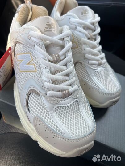 New Balance 530