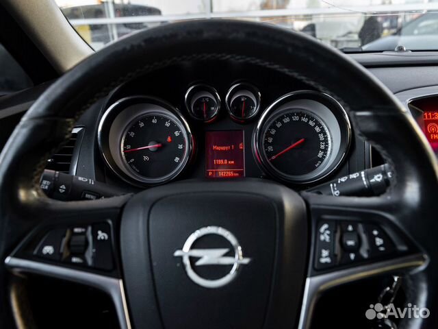 Opel Astra 1.6 AT, 2011, 142 201 км объявление продам