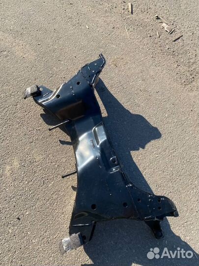 Подрамник перед. Mitsubishi Outlander 1 арт. 11700