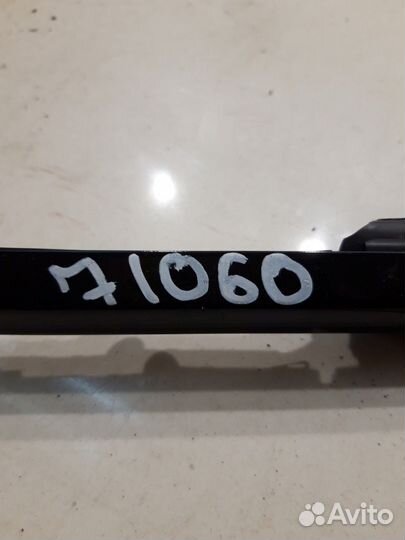 Уплотнитель стекла (передний, правый, внешний)