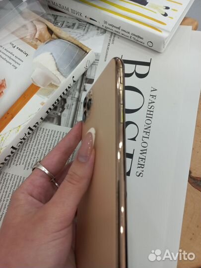 iPhone 11 pro max 256 гб золотистый