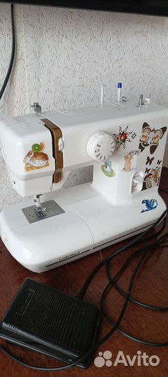 Швейная машина astralux