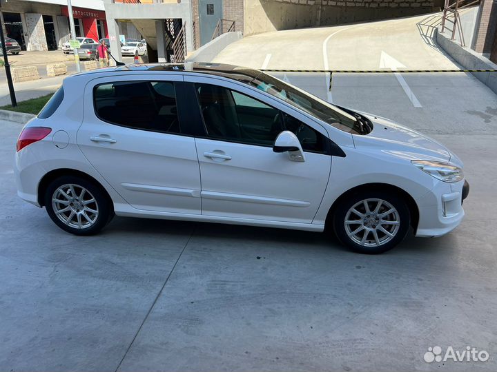 Peugeot 308 1.6 AT, 2010, 132 082 км