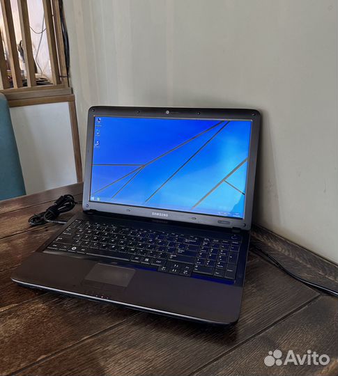Ноутбук Samsung, i5, AMD HD 545v, R540 NP-R540