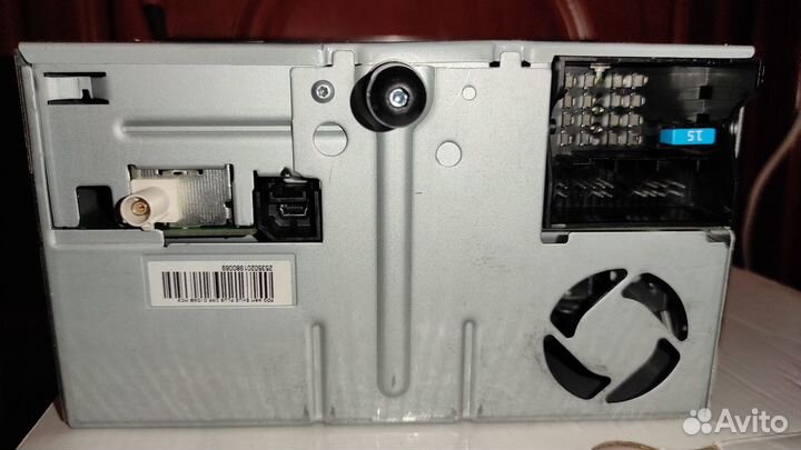 Магнитола оригинал для Opel Zafira B