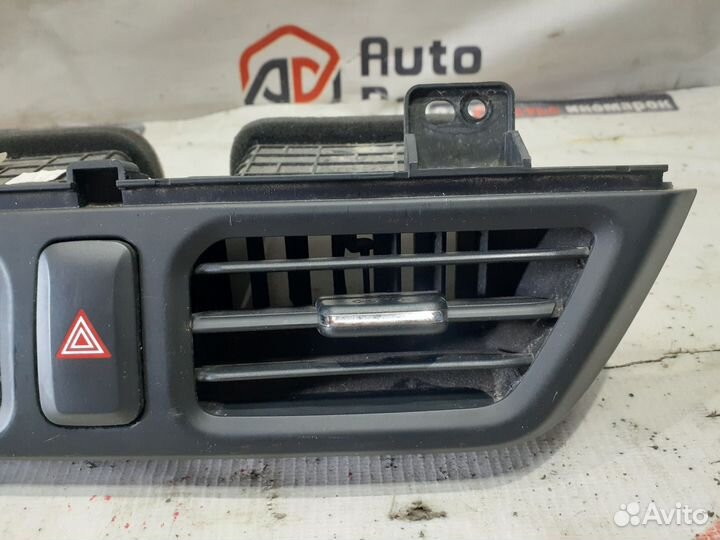 Kia Rio 3 дефлектор центральный