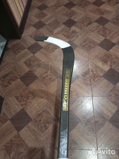 Клюшка для хоккея с мячом