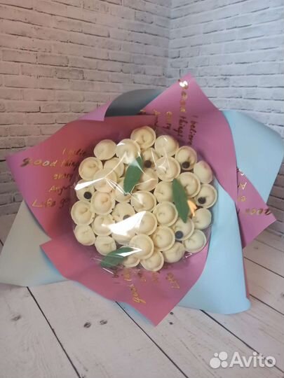 Подарок букет шоколадных пельменей