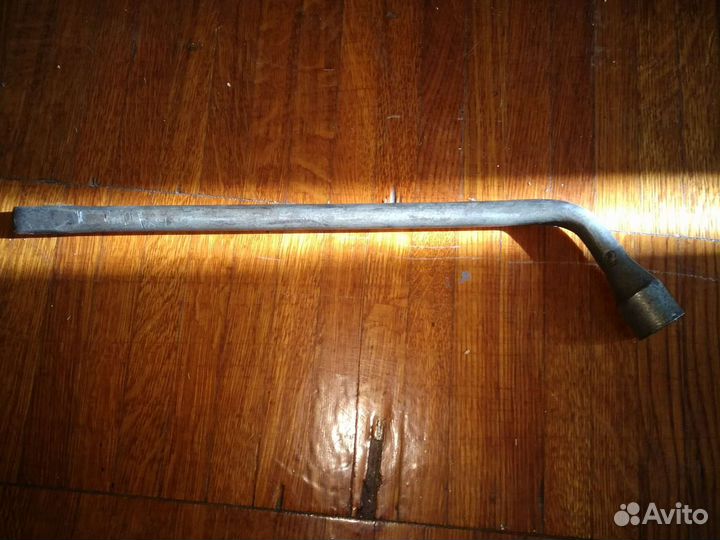 Балонный ключ 22