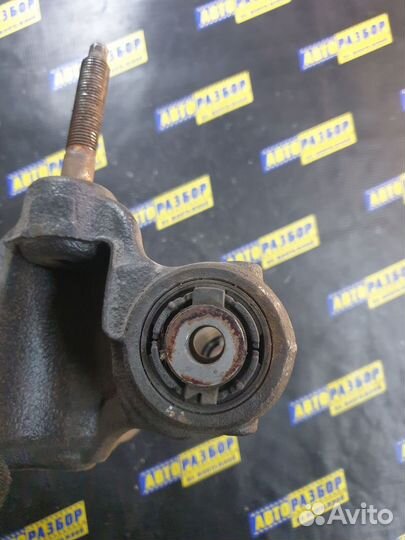 Цапфа левая Mazda 6