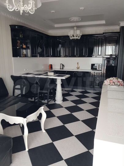 2-к. квартира, 70 м², 5/23 эт.