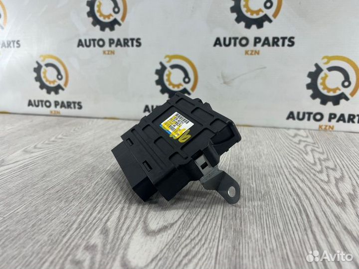 Блок управления АКПП Mitsubishi Outlander 3 4J12