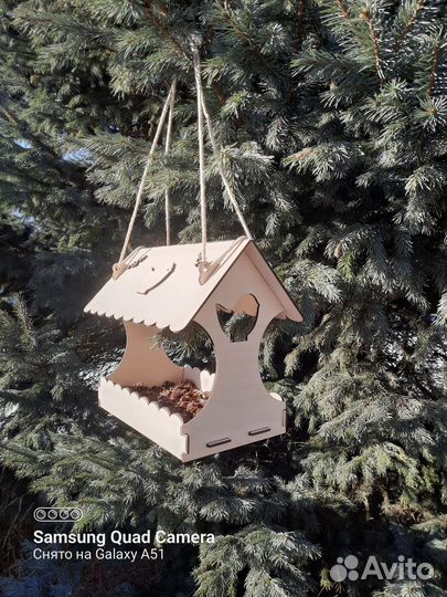 Кормушка для птиц