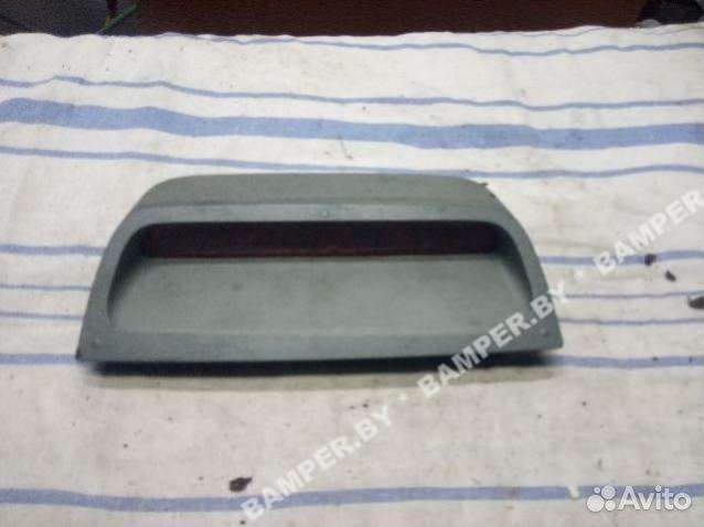 Дополнительный фонарь (Стоп-сигнал) Renault Megane