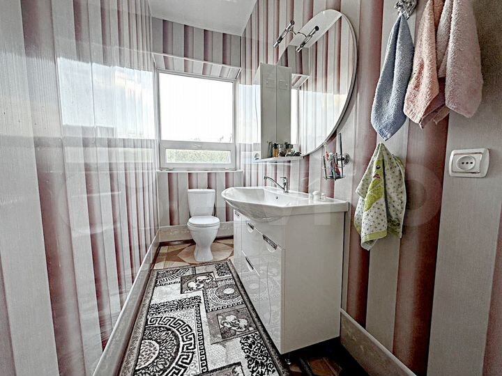 Дом 216 м² на участке 8 сот.