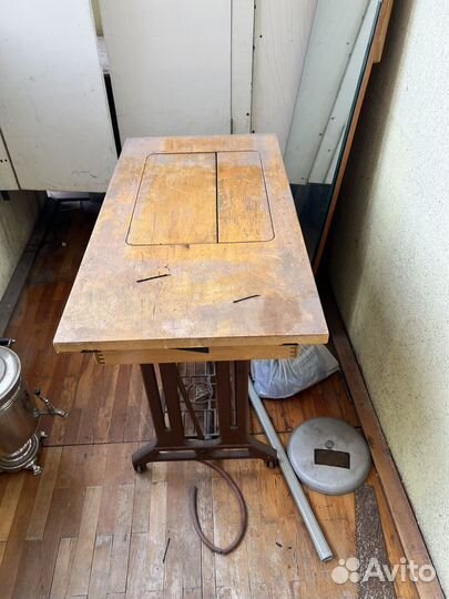 Швейная машинка ножная