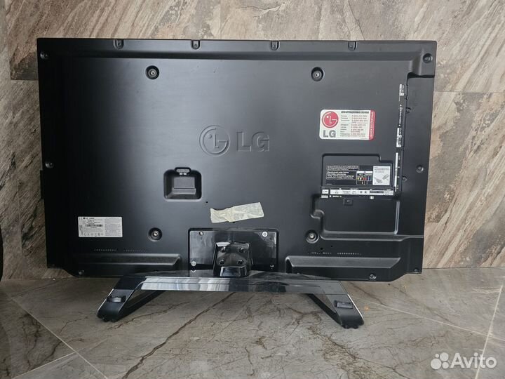Телевизор LG 42 дюйма