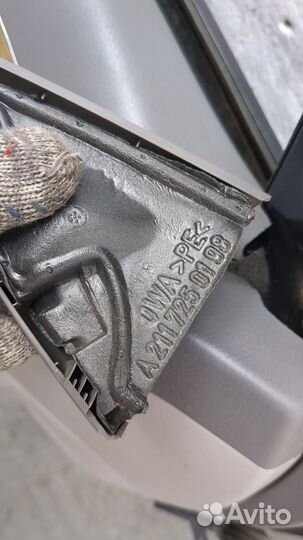 Дверь боковая левая передняя Mercedes E W211