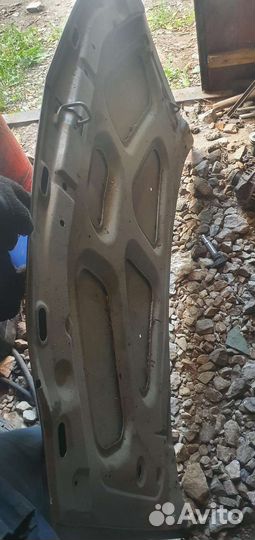 Капот на renault logan 1