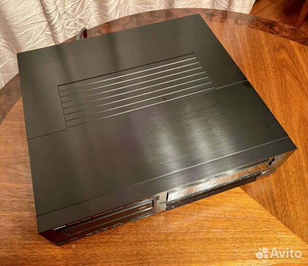 Cd плеер Yamaha cdx-2200