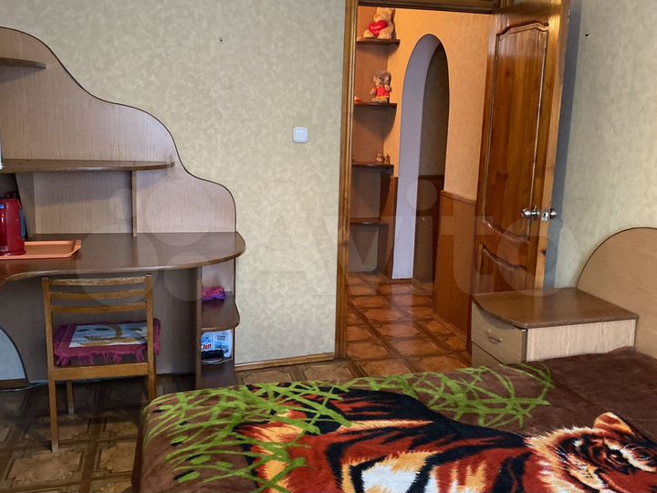 Комната 13 м² в 3-к., 1/10 эт.