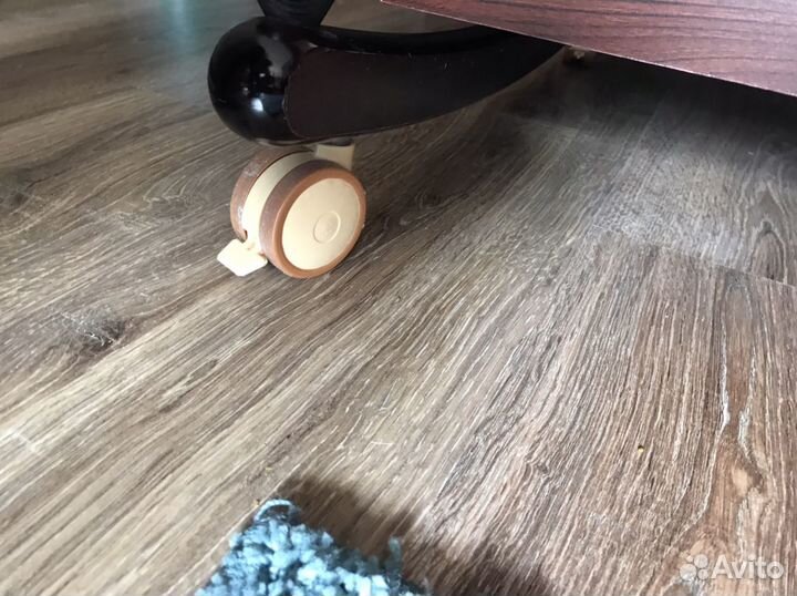 Детская кроватка с маятником Гандылян из бука