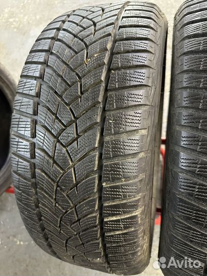 Goodyear UltraGrip Performance Gen-1 235/50 R18