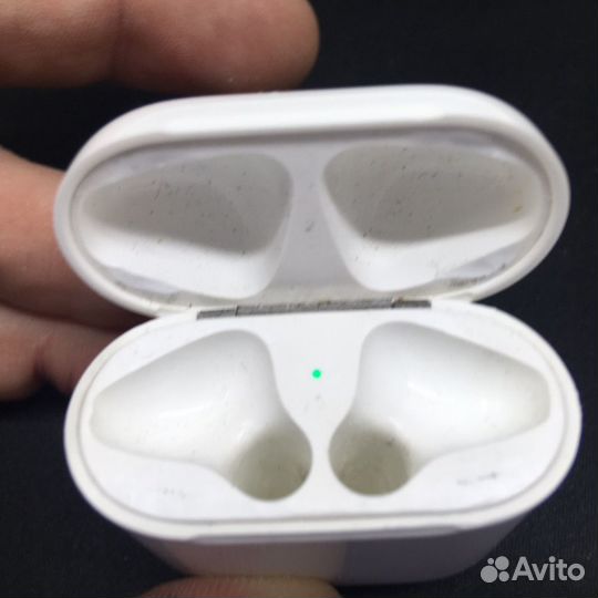 Продаю кейс для Airpods 2 -1