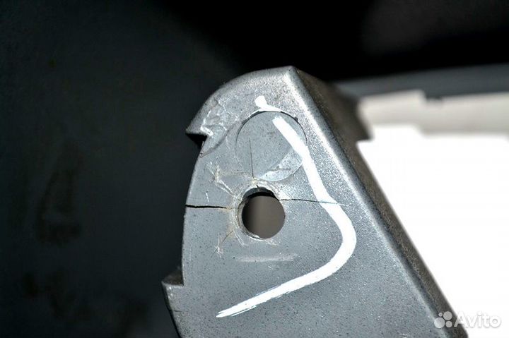 Крышка/оболочка приборной панели iveco Stralis (01