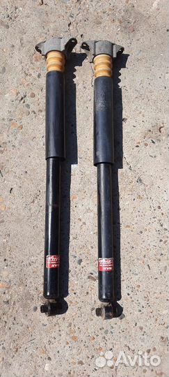 Стойки амортизатора Mazda 3 bk