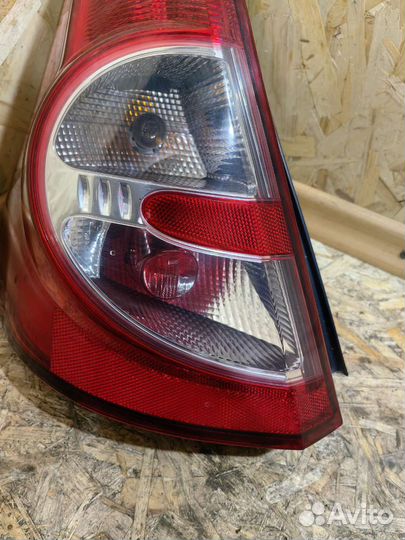 Фонарь Задний Левый Рено Сандеро 1 Бу оригинал