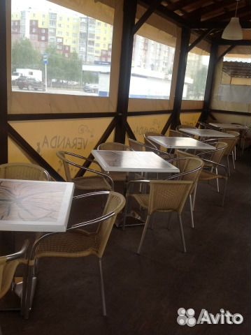 Продается стол