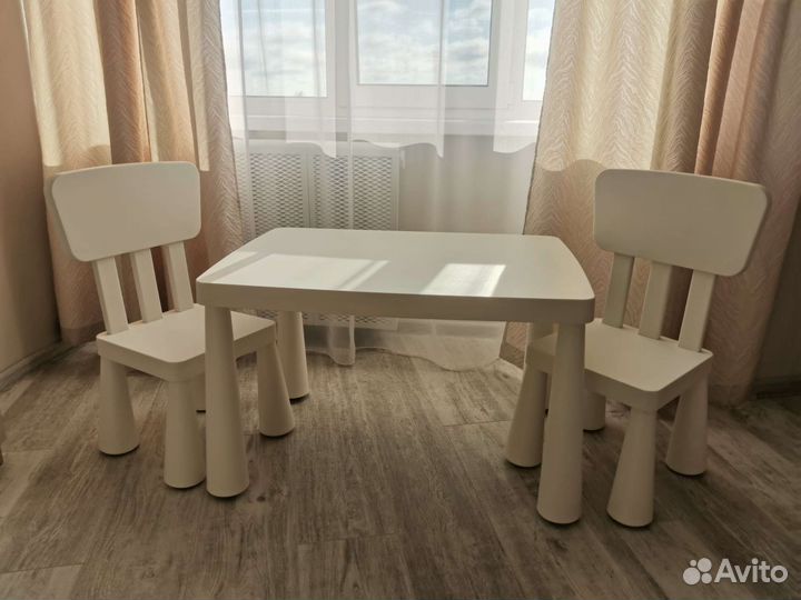 Стол и стулья IKEA маммут