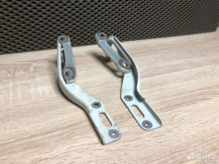 Петля капота Honda Civic FD 2008