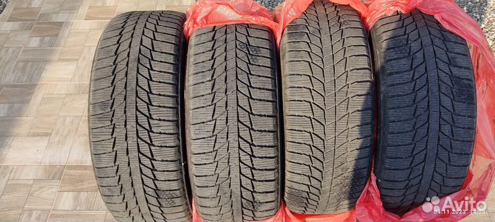 Triangle PL01 215/50 R17