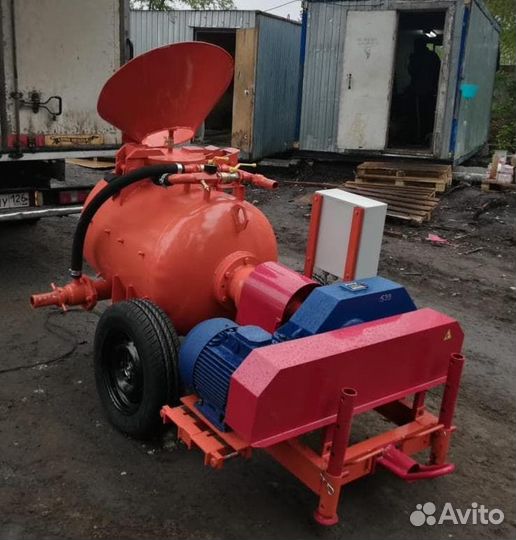 Аренда пневмонагнетателя для полусухой стяжки