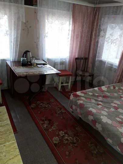 Дом 32 м² на участке 2,8 сот.