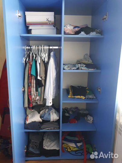 Шкаф и книжная полка