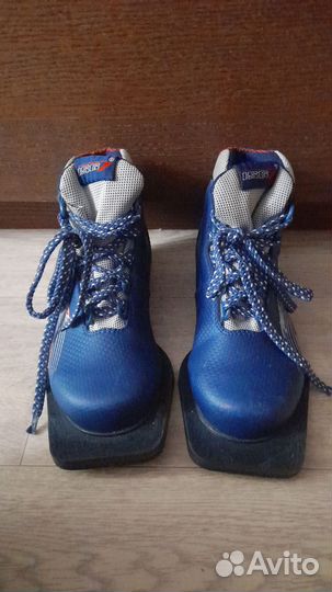 Лыжные ботинки, 33