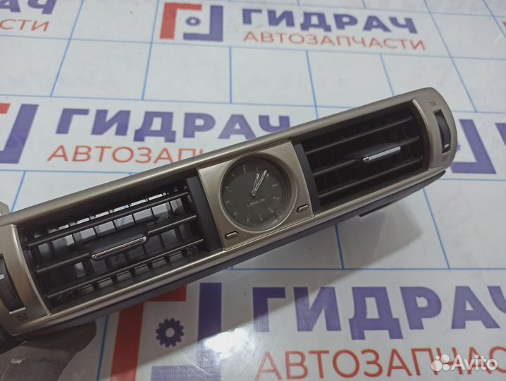 Дефлектор воздушный центральный с часами Lexus IS2