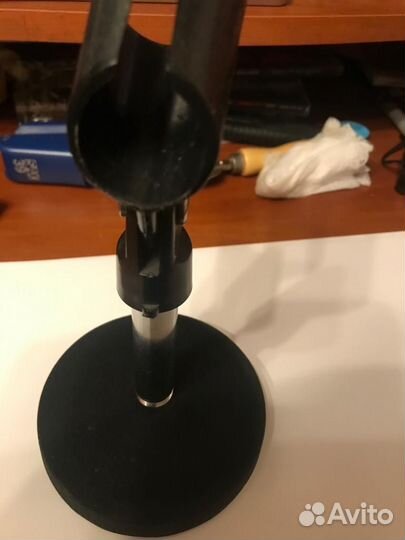 Стойка для микрофона настольная. Металл