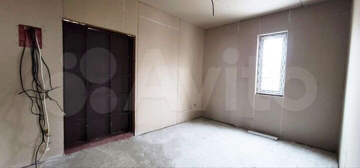 Дом 170 м² на участке 11 сот.