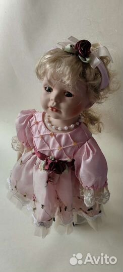 Кукла фарфоровая 30 см