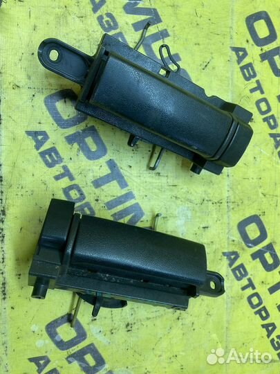 Ручка двери внутренняя задняя Toyota Voxy