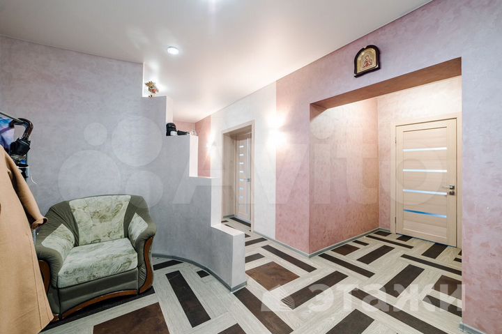 3-к. квартира, 102 м², 5/5 эт.