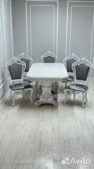 Стол и стулья комплект
